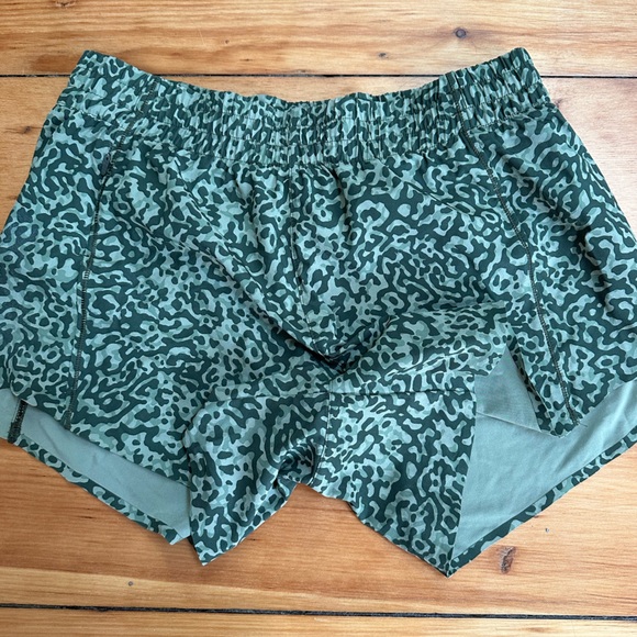 Athleta Hustle Shorts - Picture 2 of 6